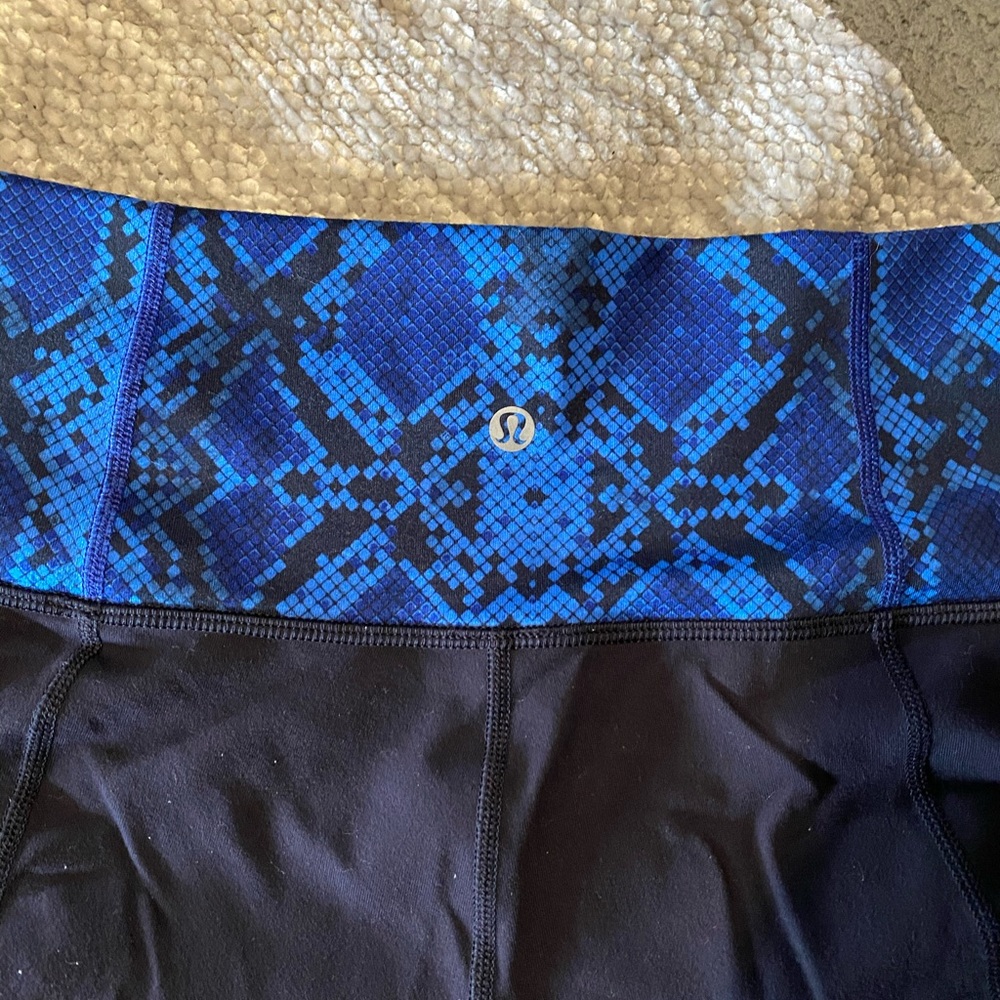 Lululemon yoga pants